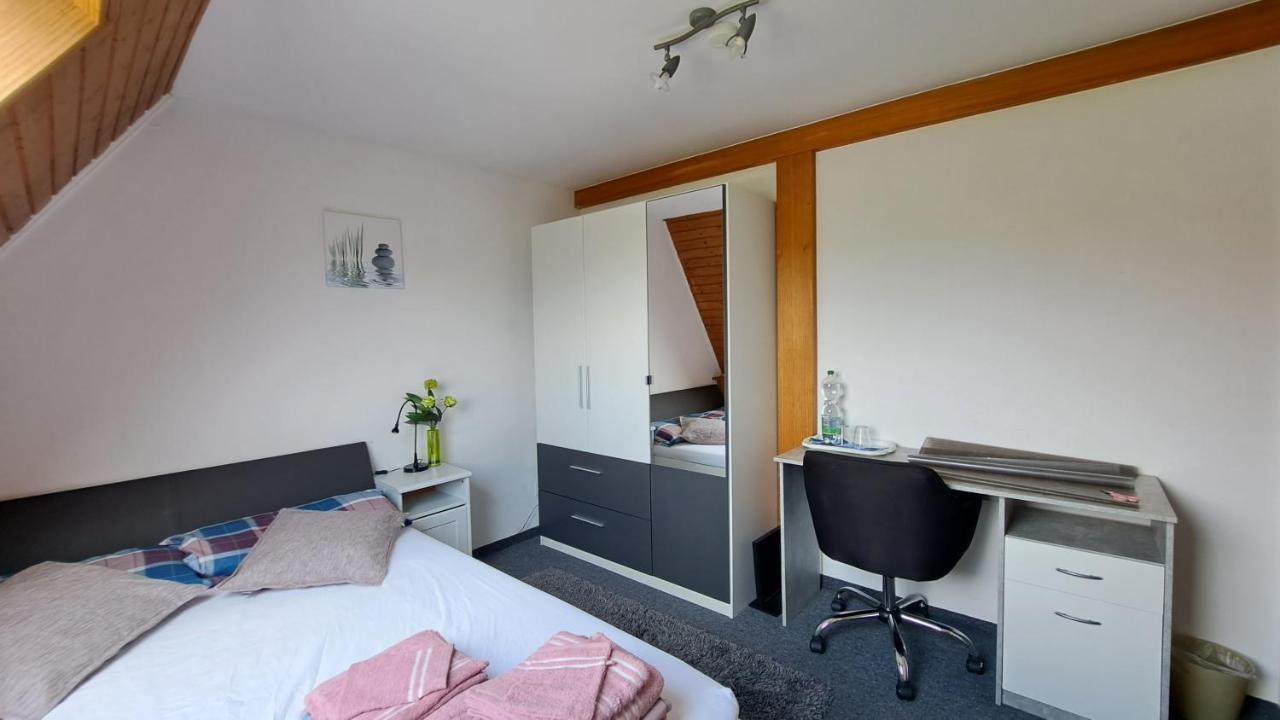 شقة Cosy Retreat In Friolzheim المظهر الخارجي الصورة